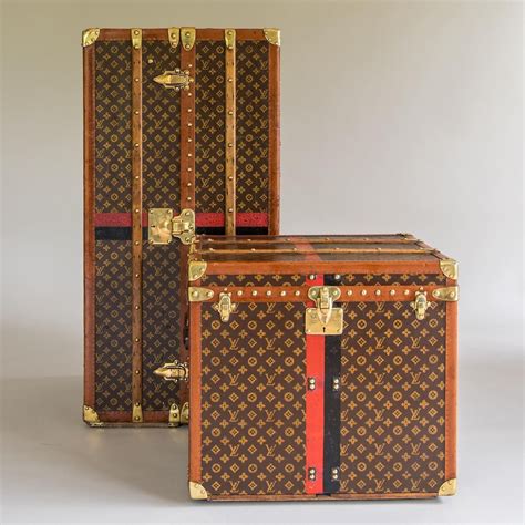 louis vuitton trunk vintage.